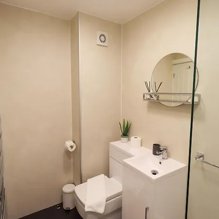 Bluebell Hill Apartment *