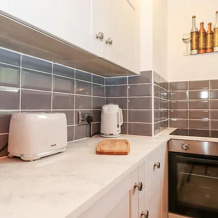 Bluebell Hill アパート *